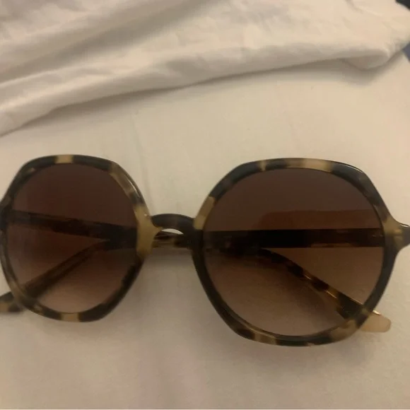 Tortoise Shell Round Sunglasses - Picture 2 of 5